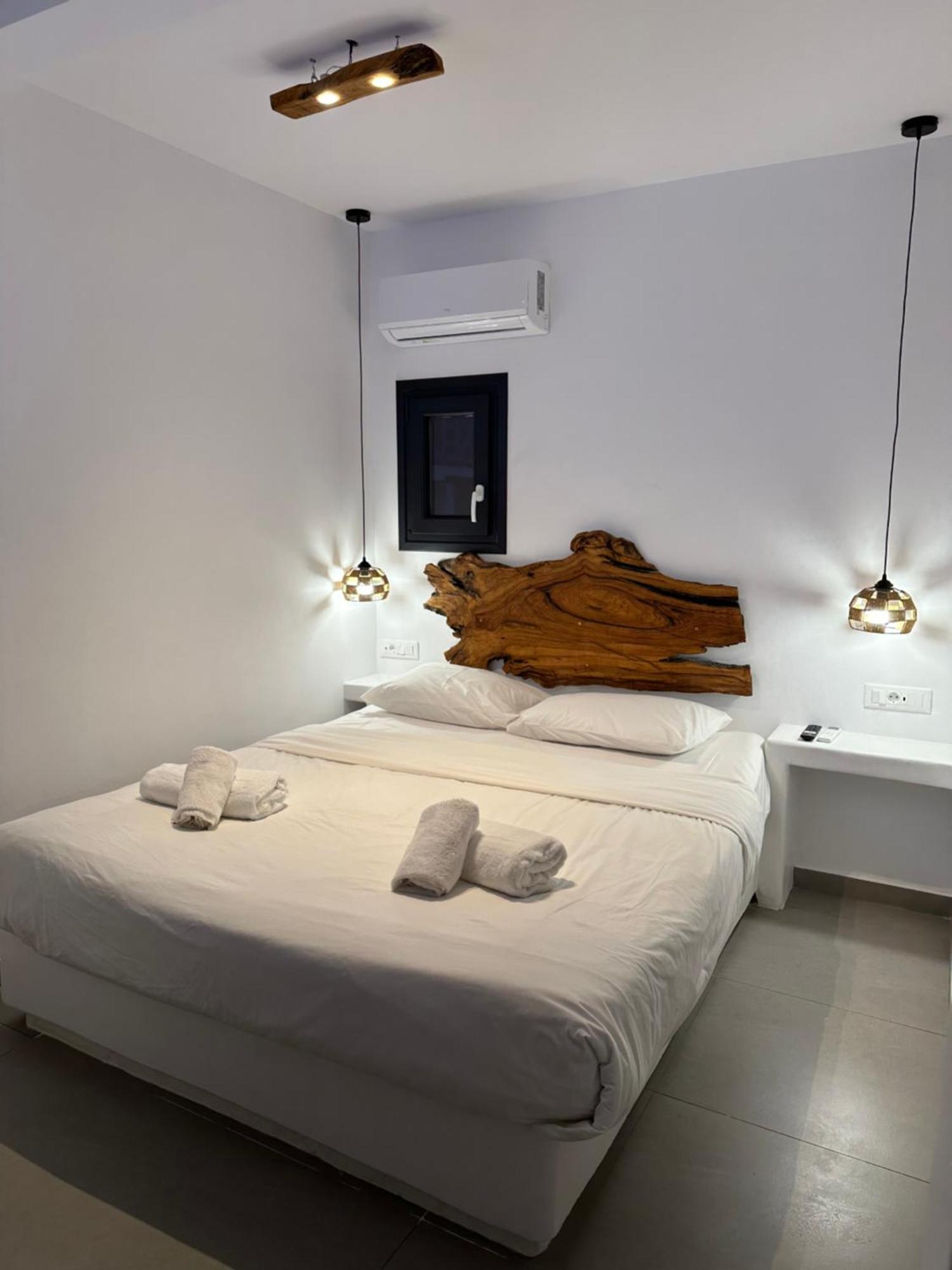 The Coast Suites Турлос Екстер'єр фото